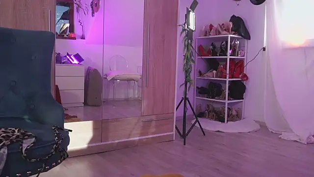 Amaliamour live sex cam