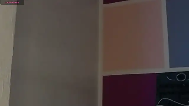 Aliis_Love's cam snapshot