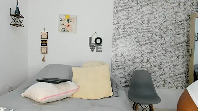 Canhela1's cam snapshot