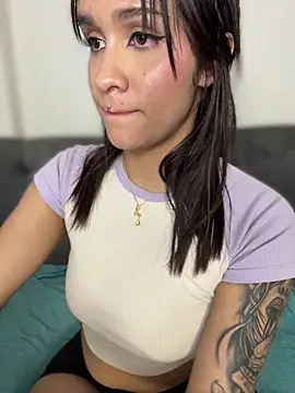 Isabella-Teen's cam snapshot