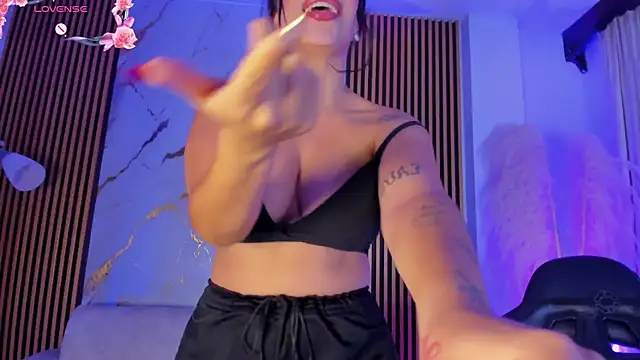 AsiaMillerr_'s cam snapshot