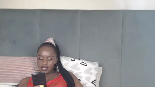 Jah-Queen's cam snapshot