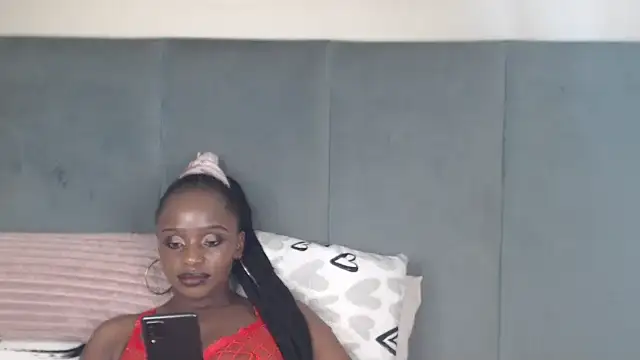 Jah-Queen's cam snapshot