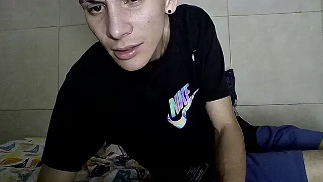 sam_hotttt_'s cam snapshot