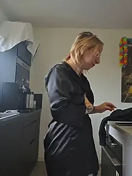 Giuliana_baby's cam snapshot