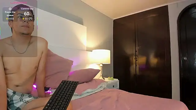 Dylan_Katte's cam snapshot