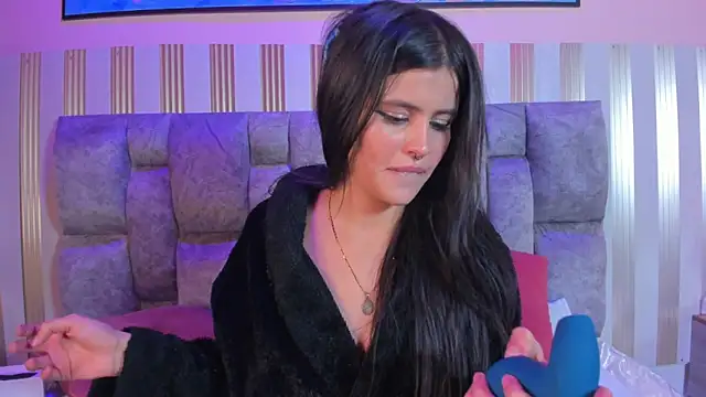 gia_malkova's cam snapshot