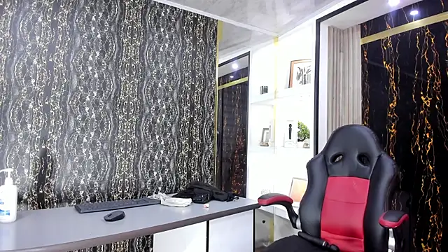 MirandaRossi's cam snapshot