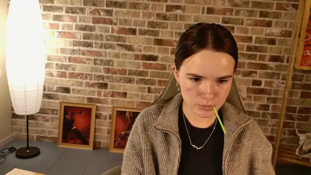 May_Bloom live sex cam