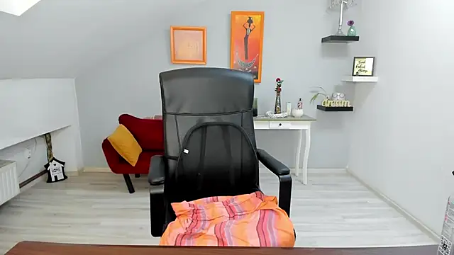 LollaGirl's cam snapshot