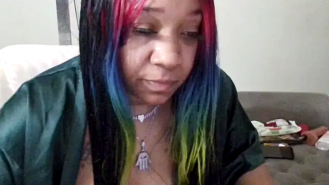 YasmineMinaj's cam snapshot