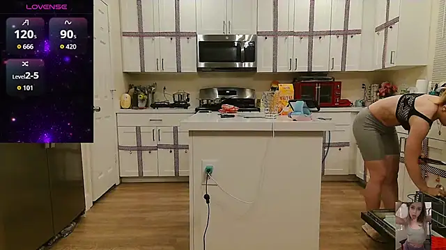 Blondiewithanass's cam snapshot