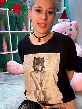 TheRealJessyLey's cam snapshot