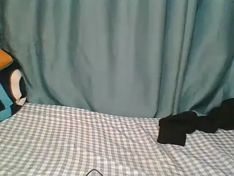 Honey_Vyxen's cam snapshot