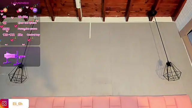 Emilyy_Queen's cam snapshot