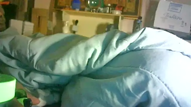 ON3YOULLN3VER_FIR3's cam snapshot