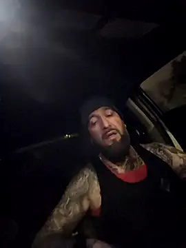 Beardedtattood's cam snapshot