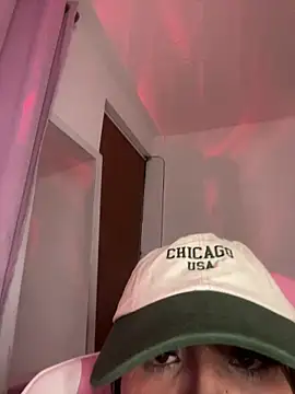 Emily-14's cam snapshot