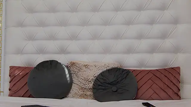 Lenna_Paul's cam snapshot