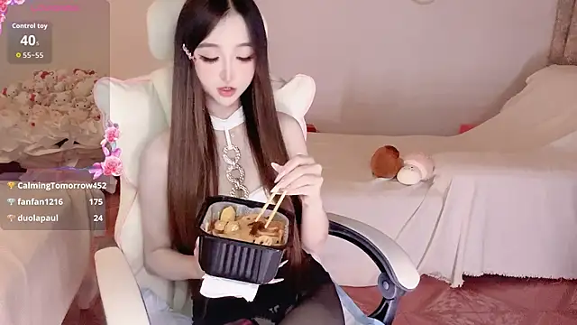 Tsuki-MM's cam snapshot