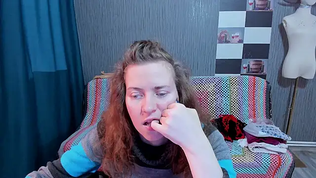 pa1e_pr1ncess's cam snapshot