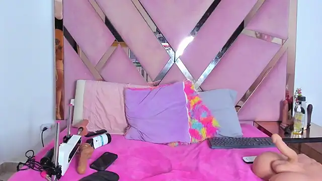 Freyaht's cam snapshot