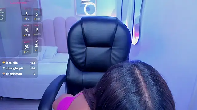 Karliie_kloss_'s cam snapshot