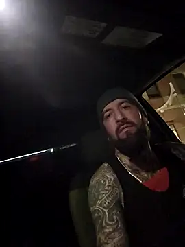 Beardedtattood's cam snapshot