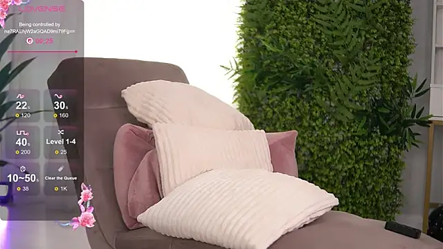 FreyaHeart's cam snapshot