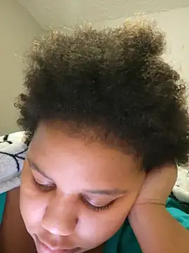 chocolate_bella's cam snapshot