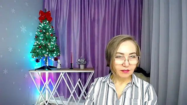 queen_a_n_i's cam snapshot