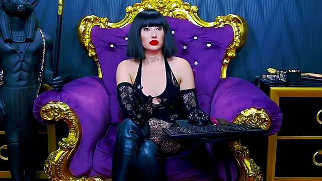 LaraMaeve's cam snapshot