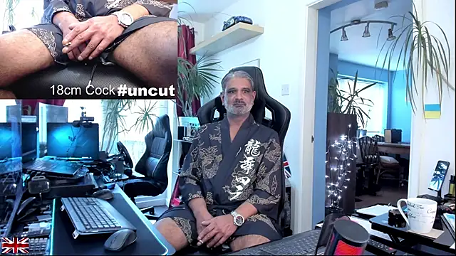 OnlineBossUK's cam snapshot