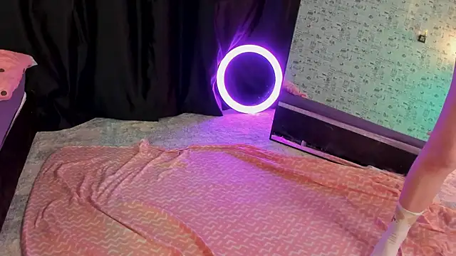 Lillie_Berry's cam snapshot