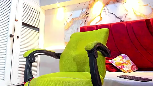 Dafne_brownn_'s cam snapshot