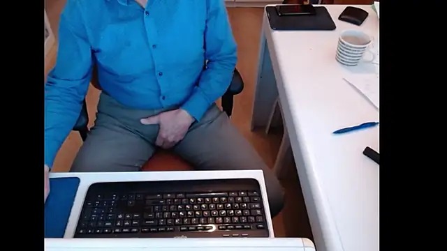 dutchpornking's cam snapshot