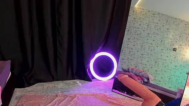 Lillie_Berry's cam snapshot