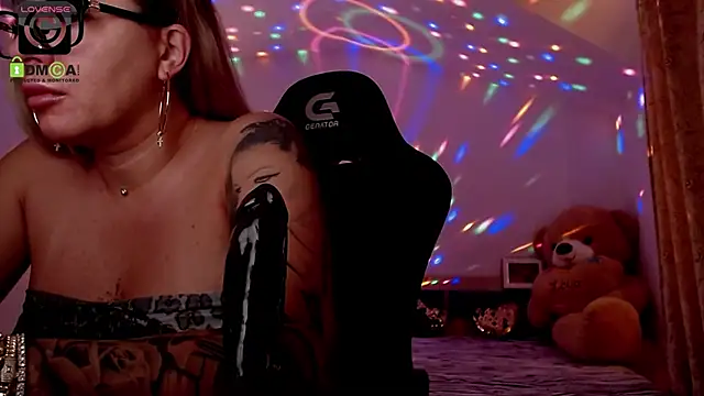 SonyaDevon's cam snapshot