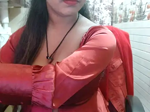 LovingPihu's cam snapshot