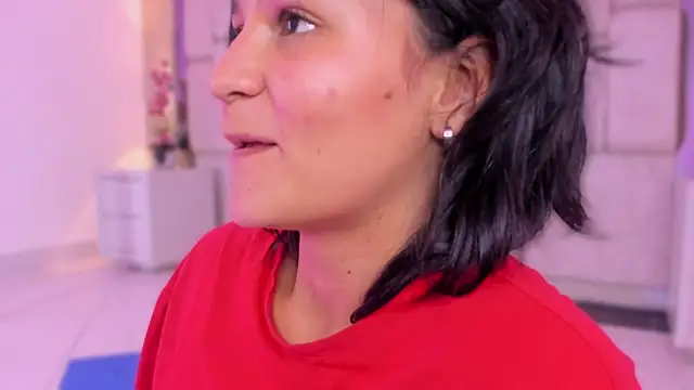 SnakeMuse's cam snapshot