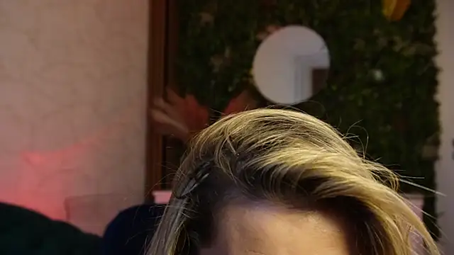 angel_wow_'s cam snapshot