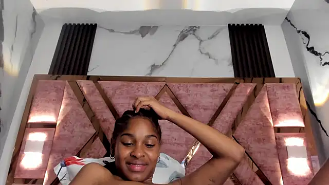 kandy_bronw's cam snapshot