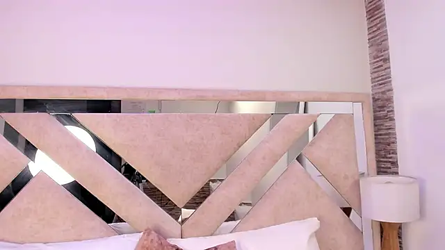 ximena_vasquez8's cam snapshot