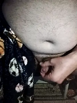 Leocesar37 live sex cam