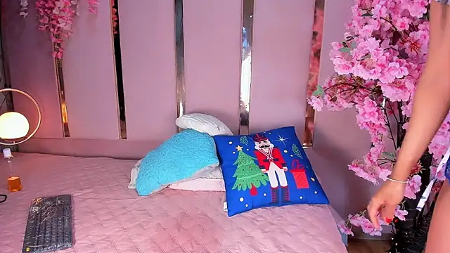 EmmaWilliam1's cam snapshot