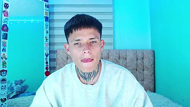 _justinmoon2 live sex cam