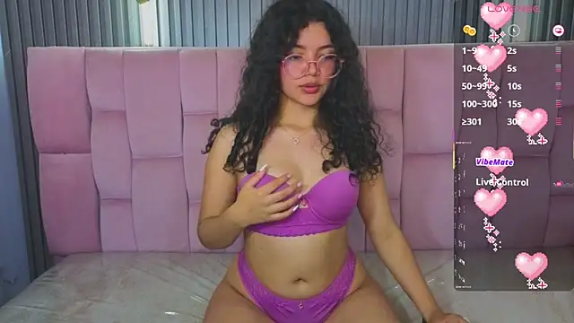 victoria_castillo_b's cam snapshot