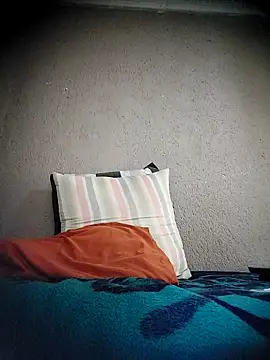 TheeRealShow's cam snapshot