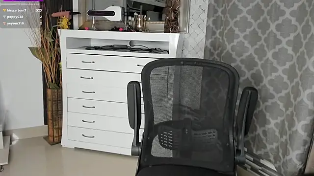 Lissa_Brow's cam snapshot