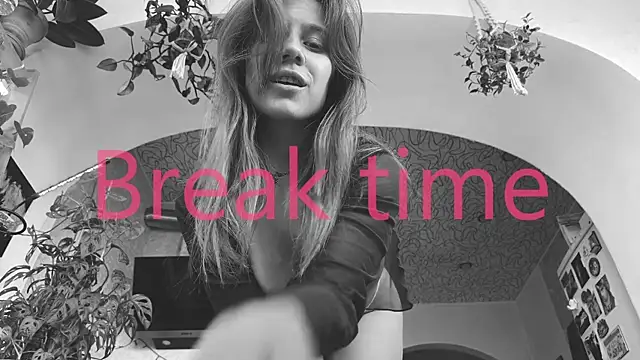 Sasha_moormeoow's cam snapshot